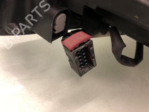 Right headlight VOLVO XC90 I (275) D5 AWD | BP28717709C29 