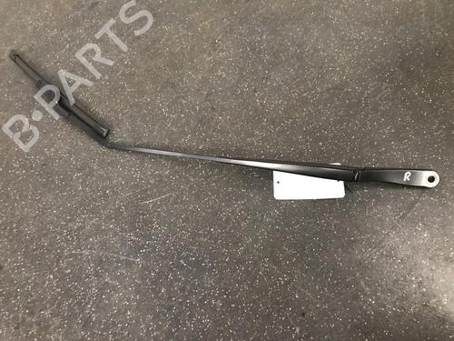Used Front windshield wiper arm FORD FIESTA VII (HJ, HF) 1.0 EcoBoost (95 hp) 13162158