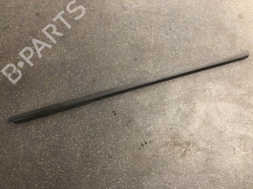 Used Door moulding trim MERCEDES-BENZ A-CLASS (W177) A 160 (177.082) (109 hp) 13162931