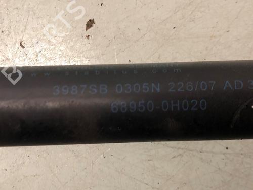 Tailgate lift support CITROËN C1 (PM_, PN_) 1.0 | BP22606314C138