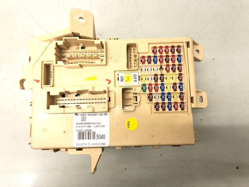 Used Fuse box Fuse box 29699938 29699938