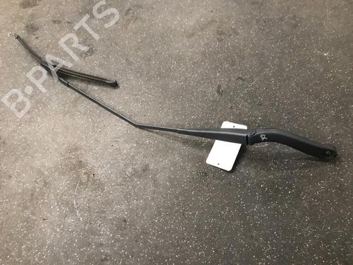 Used Front windshield wiper arm RENAULT TRAFIC III Van (FG_) 1.6 dCi 120 (FGMB) (120 hp) 13162095
