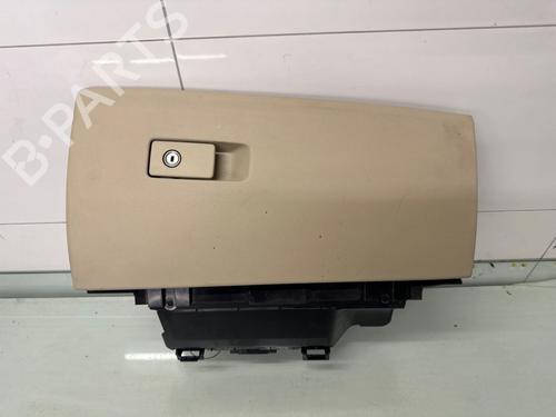 Handskerum Handskerum VOLVO S80 II (124) D5 (205 hp) 33630738 33630738