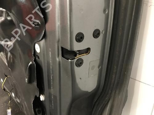 Right front door CHRYSLER VOYAGER IV (RG, RS) 2.8 CRD | BP12476065C3 