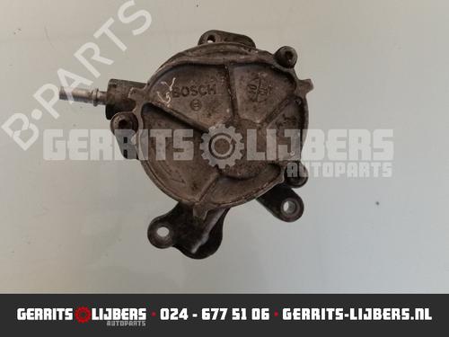 Used Vacuum pump PEUGEOT 407 (6D_) 2.0 HDi 135 (6DRHRH, 6DRHRE, 6DRHRG, 6DRHRJ) (136 hp) 13157608