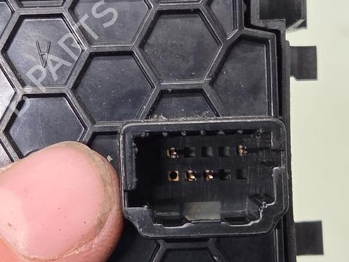 Switch RENAULT TWINGO III (BCM_, BCA_) 1.0 SCe 70 | BP38068097I30 - Image 4