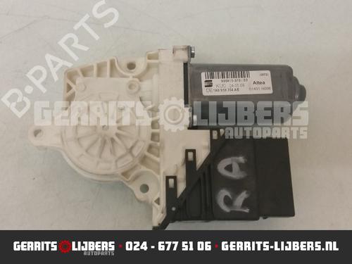 Used Electronic module SEAT ALTEA (5P1) 1.4 TSI (125 hp) 13156605