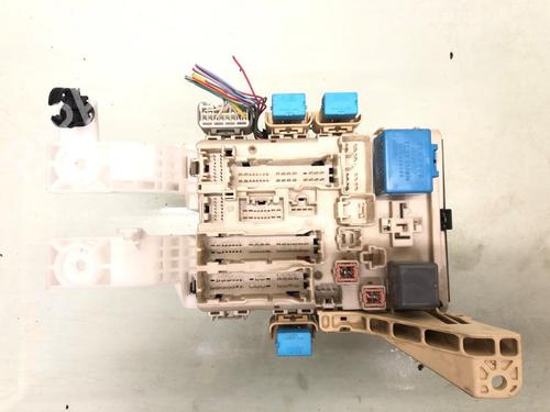 Used Fuse box TOYOTA YARIS (_P9_) 1.3 VVT-i (SCP90_, SCP90R) (87 hp) 29878843