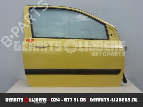 Porte avant droite HYUNDAI GETZ (TB) 1.5 CRDi (82 hp) 12245870