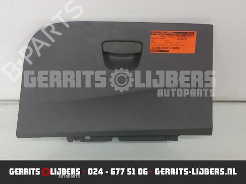 Used Glove box SEAT IBIZA IV SC (6J1, 6P5) 1.4 TDI (80 hp) 12248419