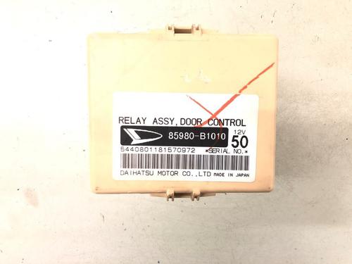 Used Electronic module DAIHATSU SIRION (M3_) 1.3 (M301) (91 hp) 16104035