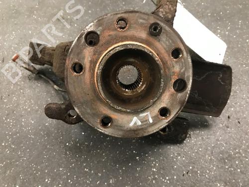 Left front steering knuckle OPEL ASTRA H Estate (A04) 1.6 (L35) | BP12479025M25 