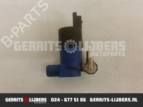 Used Washer pump Washer pump 13156631 13156631