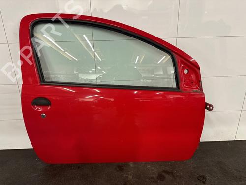 right-front-door-toyota-aygo-_b1_-2005-2006-2007-2008-2009-2010-2011-2012-2013-2014-32855910 main image