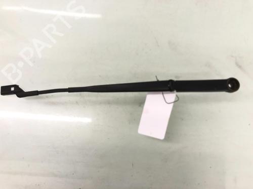 Used Front windshield wiper arm KIA VENGA (YN) 1.6 CVVT (125 hp) 13165393