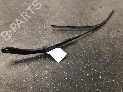 Used Front windshield wiper arm MERCEDES-BENZ B-CLASS Sports Tourer (W246, W242) B 180 (246.242) (122 hp) 13161908