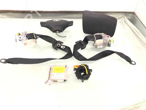 Used Airbag Kit TOYOTA AYGO (_B1_) 1.0 (KGB10_, KGB10R) (68 hp) 15628176