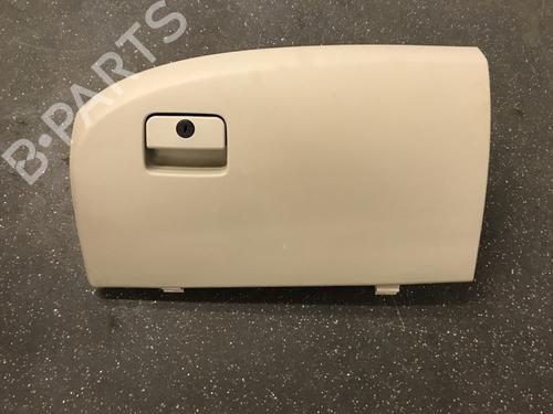 Used Glove box MITSUBISHI OUTLANDER II (CW_W) 2.4 4WD (CW5W) (170 hp) 12479611
