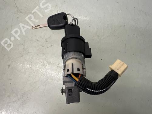 Used Ignition barrel TOYOTA AYGO (_B1_) 1.0 (KGB10_, KGB10R) (68 hp) 32174909