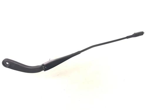 Used Front windshield wiper arm BMW 1 (F20) 118 i (170 hp) 17040301