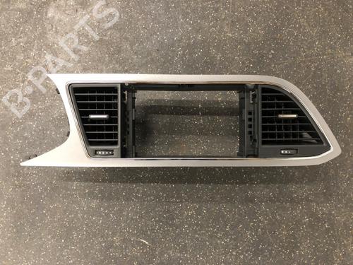 Used Air vent SEAT LEON ST (5F8) 1.4 TSI (150 hp) 13164558