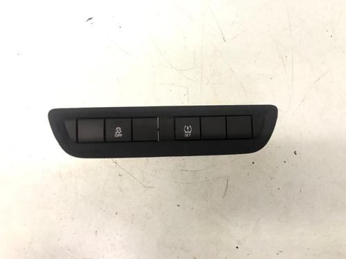 Used Switch PEUGEOT 208 I (CA_, CC_) 1.0 VTi (68 hp) 22606493