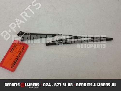 Used Rear windshield wiper arm FORD FIESTA V (JH_, JD_) 1.4 TDCi (68 hp) 13156056