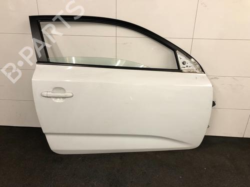 Used Right front door KIA CEE'D Hatchback (ED) 1.6 CRDi 90 (90 hp) 15628040