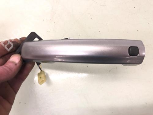 Used Exterior handle Exterior handle SUZUKI SWIFT IV (FZ, NZ) 1.6 (AZG416, AZH416, RS416, ZC32S, ZA32S) (136 hp) 25995167 25995167