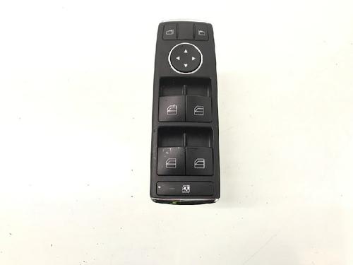 Used Switch MERCEDES-BENZ C-CLASS (W204) C 200 Kompressor (204.041) (184 hp) 12474551