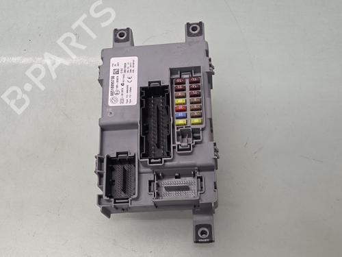 Used Fuse box Fuse box 36386504 36386504