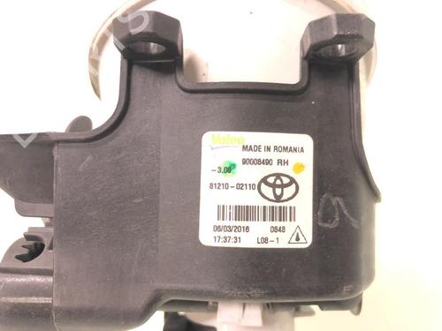 Right front fog light TOYOTA YARIS (_P13_) 1.5 Hybrid (NHP130_, NHP130) | BP30193995C31