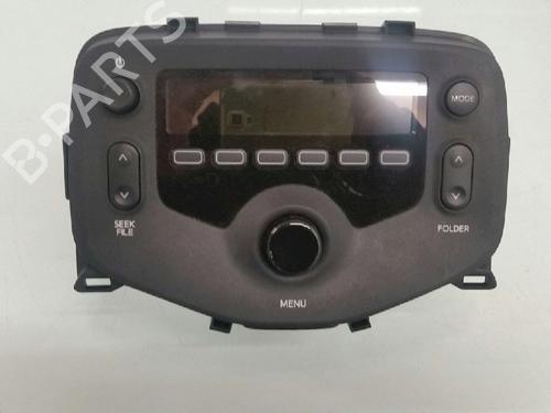 Used Radio PEUGEOT 108 1.0 VTi (69 hp) 12472679