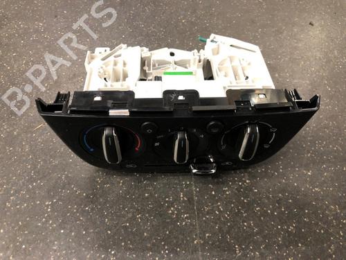Used Climate control MITSUBISHI MIRAGE / SPACE STAR VI Hatchback (A0_A) 1.2 (71 hp) 12484406
