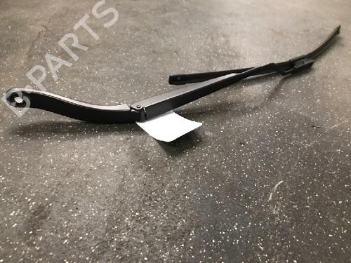 Used Front windshield wiper arm RENAULT MEGANE IV Grandtour (K9A/M/N_) 1.2 TCe 130 (K9MR) (130 hp) 13161624