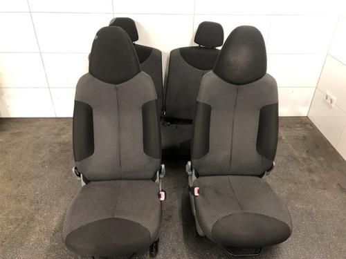 Set di sedili TOYOTA AYGO (_B1_) 1.0 (KGB10_, KGB10R) (68 hp) 31289024
