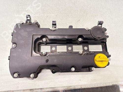 Used Valve cover Valve cover 31289362 31289362
