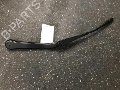 Used Front windshield wiper arm BMW 3 (E90) 318 i (143 hp) 13161503