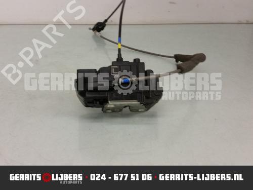 Used Rear left lock NISSAN NOTE (E11, NE11) 1.4 (88 hp) 13155906