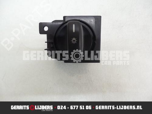 Used Headlight switch Headlight switch MERCEDES-BENZ A-CLASS (W169) A 170 (169.032, 169.332) (116 hp) 12245571 12245571