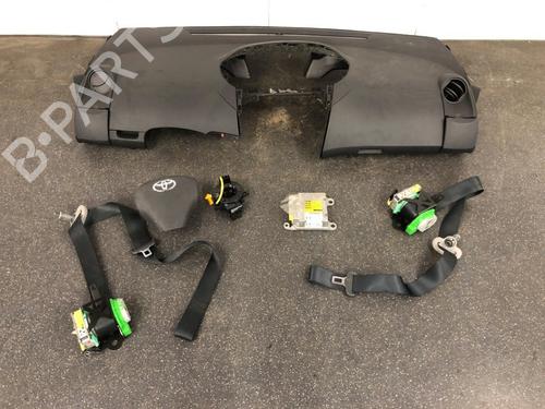 Used Airbag Kit TOYOTA YARIS (_P9_) 1.0 VVT-i (KSP90_, KSP90R) (69 hp) 30812292