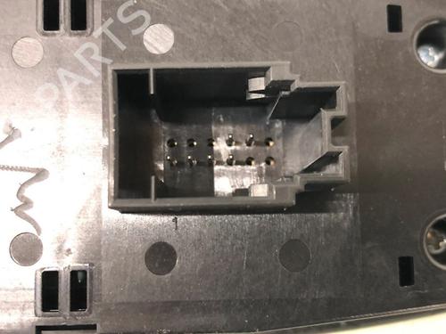 Switch BMW 4 Convertible (F33, F83) 428 i | BP15633362I30 