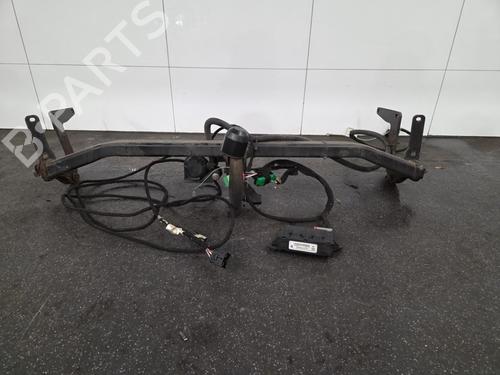 Used Tow ball/Mechanism PEUGEOT 308 SW II (LC_, LJ_, LR_, LX_, L4_) 1.2 THP 130 (131 hp) 31719852