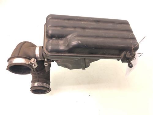 Used Air filter box OPEL AGILA (B) (H08) 1.0 (F68) (68 hp) 20213508