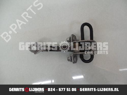 Used Hinge/Door check strap Hinge/Door check strap 13156357 13156357