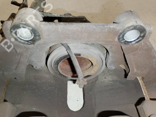 Used Right front brake caliper Right front brake caliper 38570055 38570055