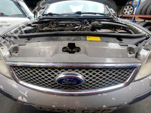 Used Grille FORD MONDEO III Saloon (B4Y) [2000-2007]  31321819
