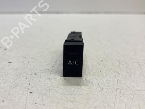 AC Styreenhet / Manøvreringsenhet LAND ROVER FREELANDER I (L314) [1998-2006]  28964752