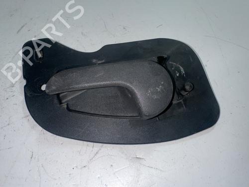 Used Front left interior door handle OPEL CORSA C (X01) [2000-2009]  32461408
