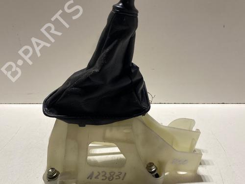 Used Gear lever TOYOTA RAV 4 IV (_A4_) [2012-2019]  17625930